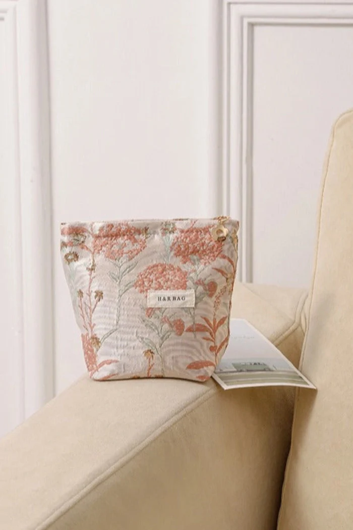 Flower Textured Embroidery Makeup Bag - Image 4