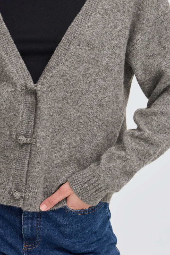 IHDasila Sweater - Image 5
