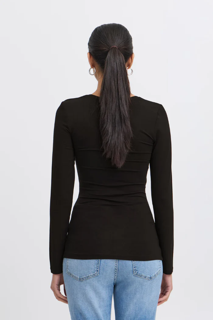 IHZola T-Shirt - Black - Image 6