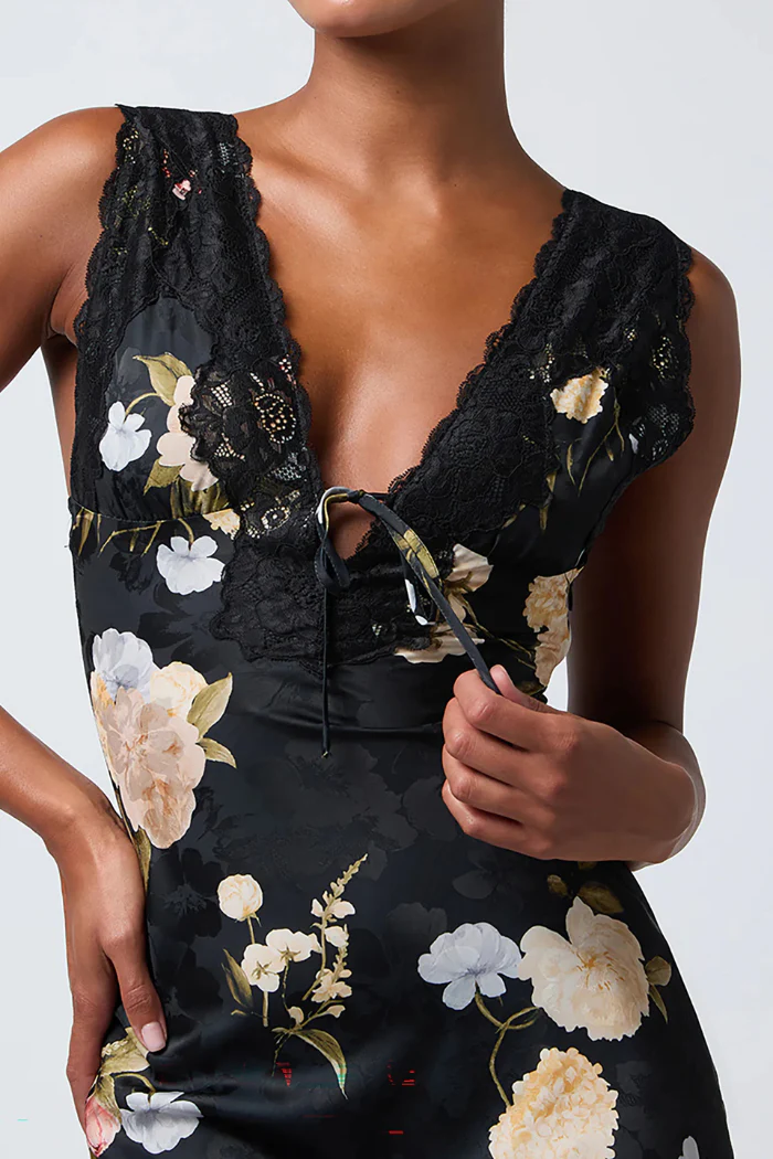 Judith Lace Trim Maxi Dress - Image 4