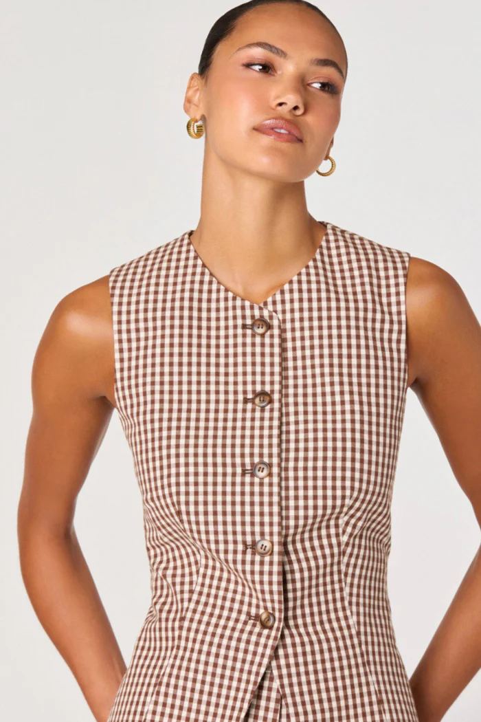 ASTR the Label Karan Brown Gingham Tailored Vest Top - Image 5