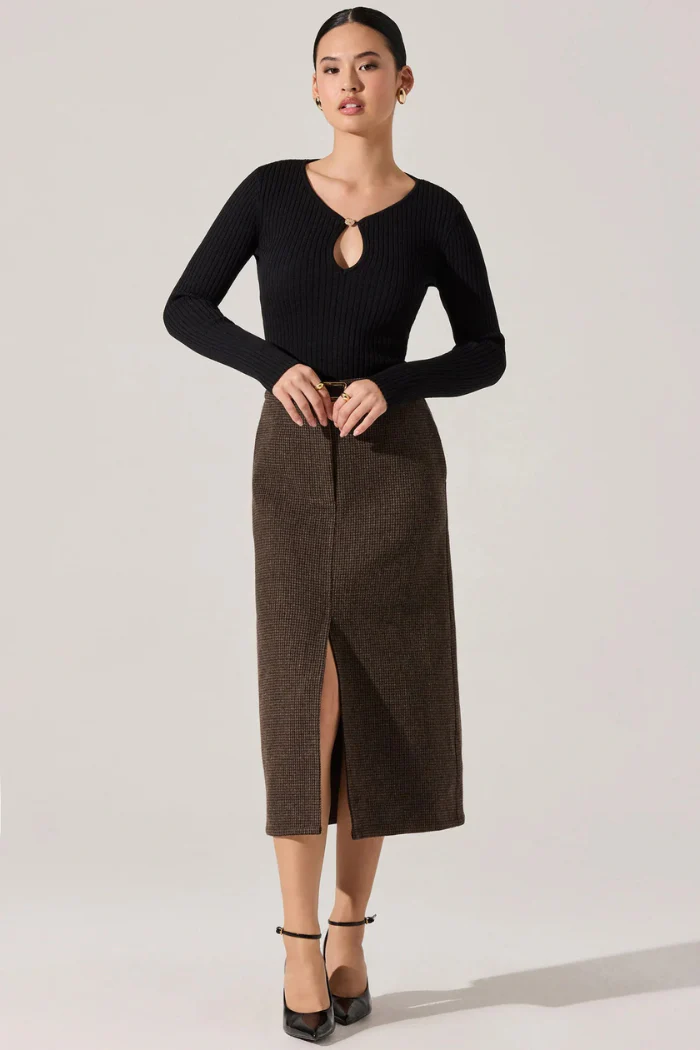 Lynly Ribbed Keyhole Sweater - Image 6