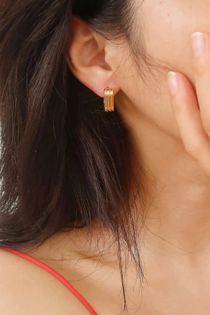 Noa Stripe Hoop Earrings - Image 3