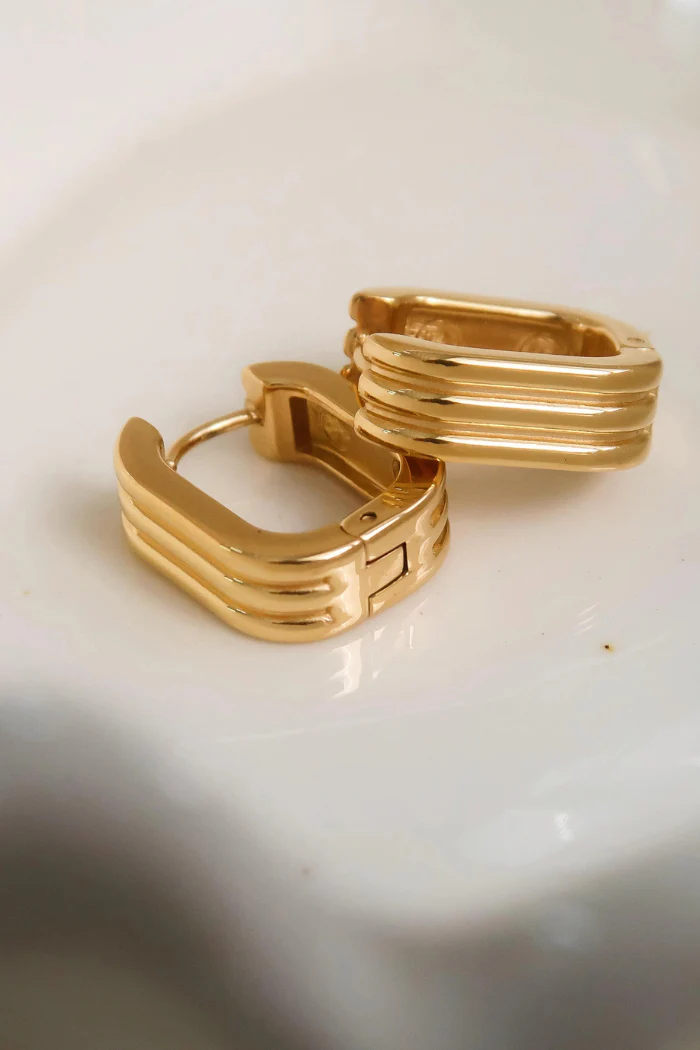 Noa Stripe Hoop Earrings - Image 4