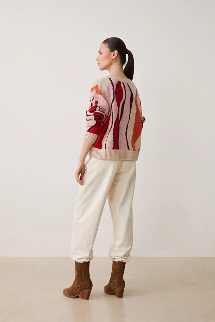 Pradja Sweater - Image 3