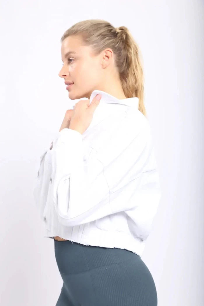 Raw & Ribbed Crop Denim Jacket - Image 5