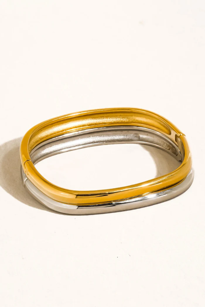 Renzi Classic Bangle - Gold - Image 4