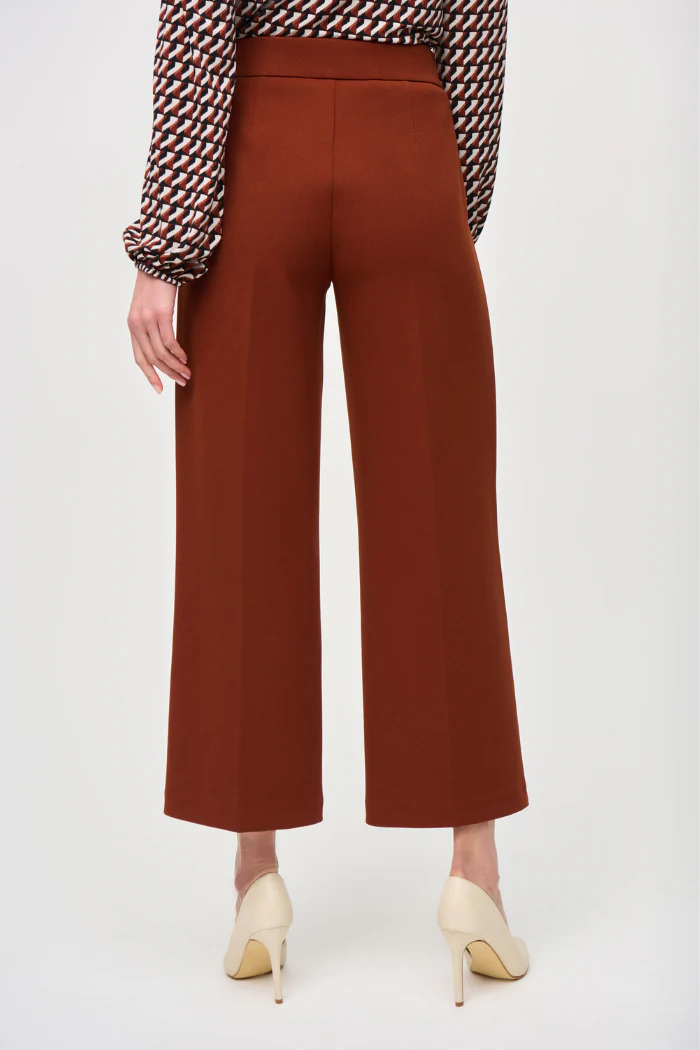 Scuba Crepe Wide-Leg Pull-On Cropped Pants - Image 4