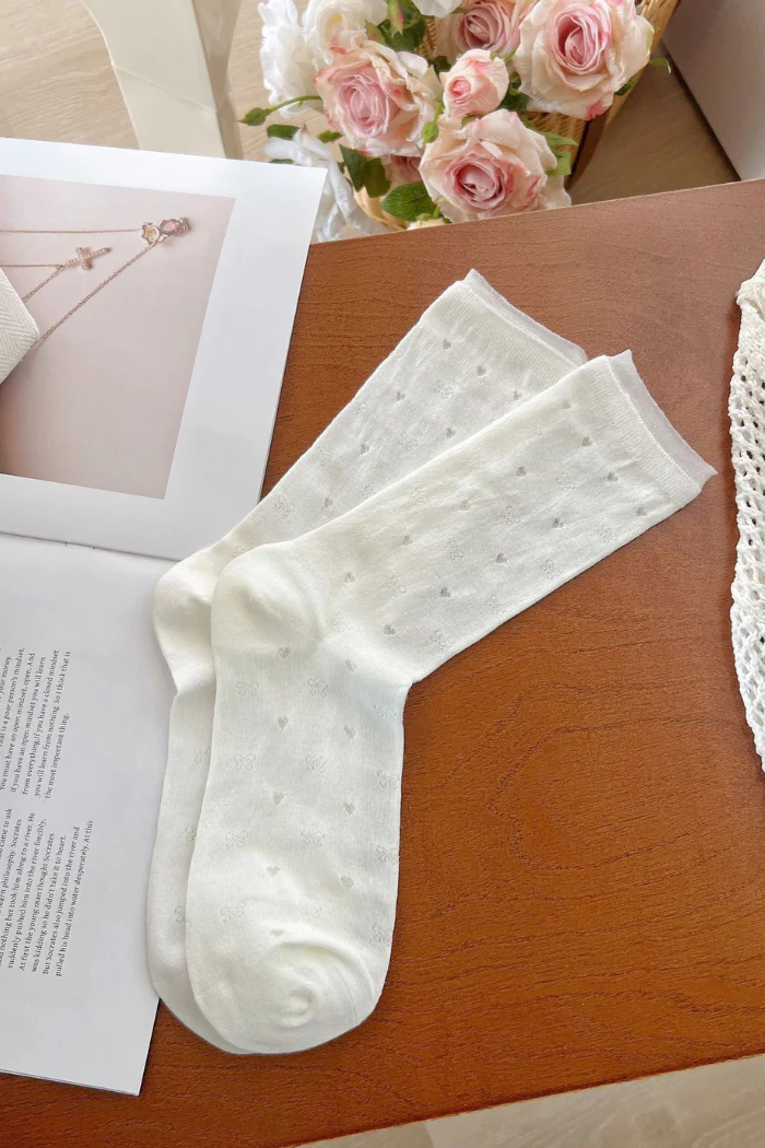 Seamless Heart & Bow Jacquard Ruffled Crew Socks