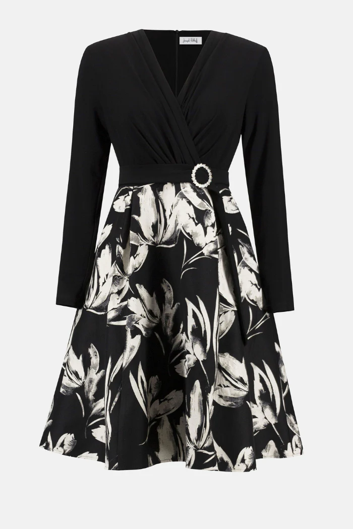 Signature | Silky Knit & Jacquard Floral Fit and Flare Dress - Image 5