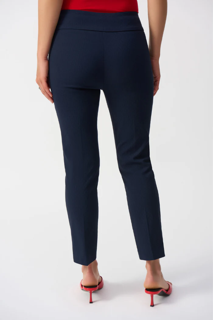 Textured Jacquard Crop Pull-On Pants - Image 4
