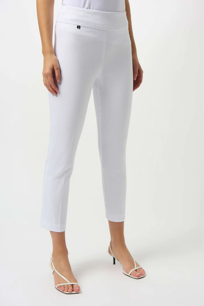 Textured Jacquard Crop Pull-On Pants - Image 7
