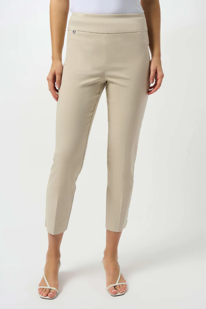 Textured Jacquard Crop Pull-On Pants - Image 8