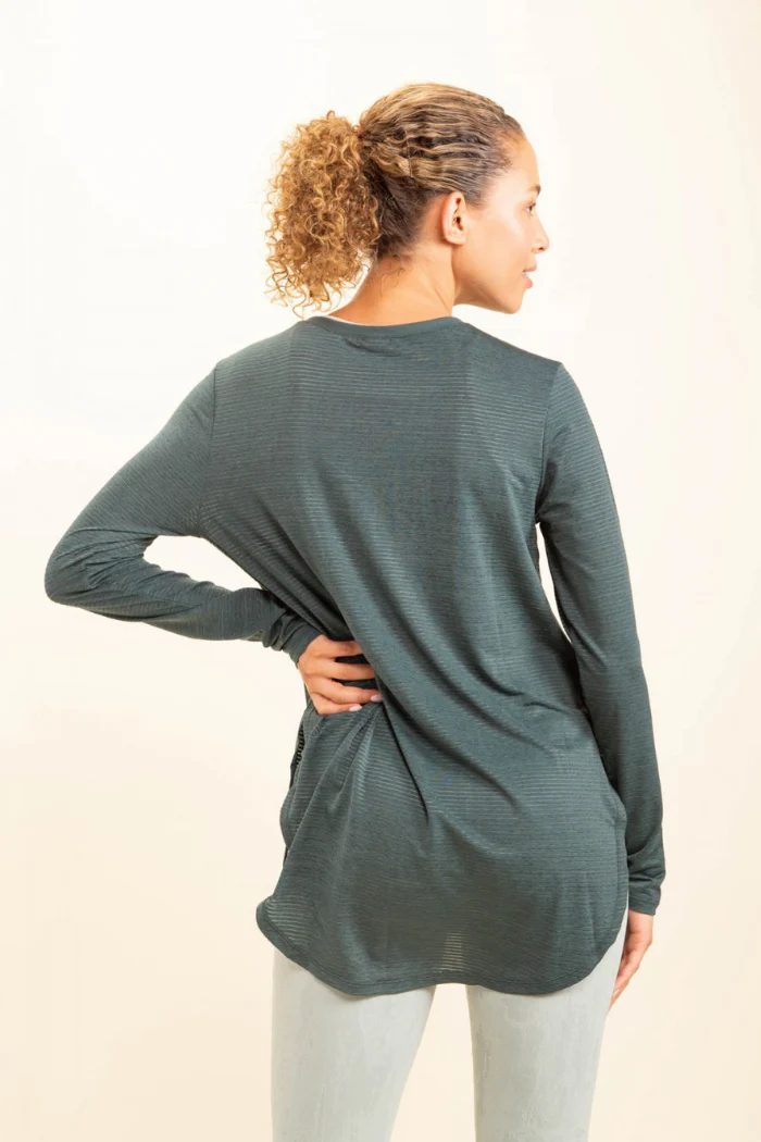 Tulip Hem Workout Top /Long Sleeve - Image 7