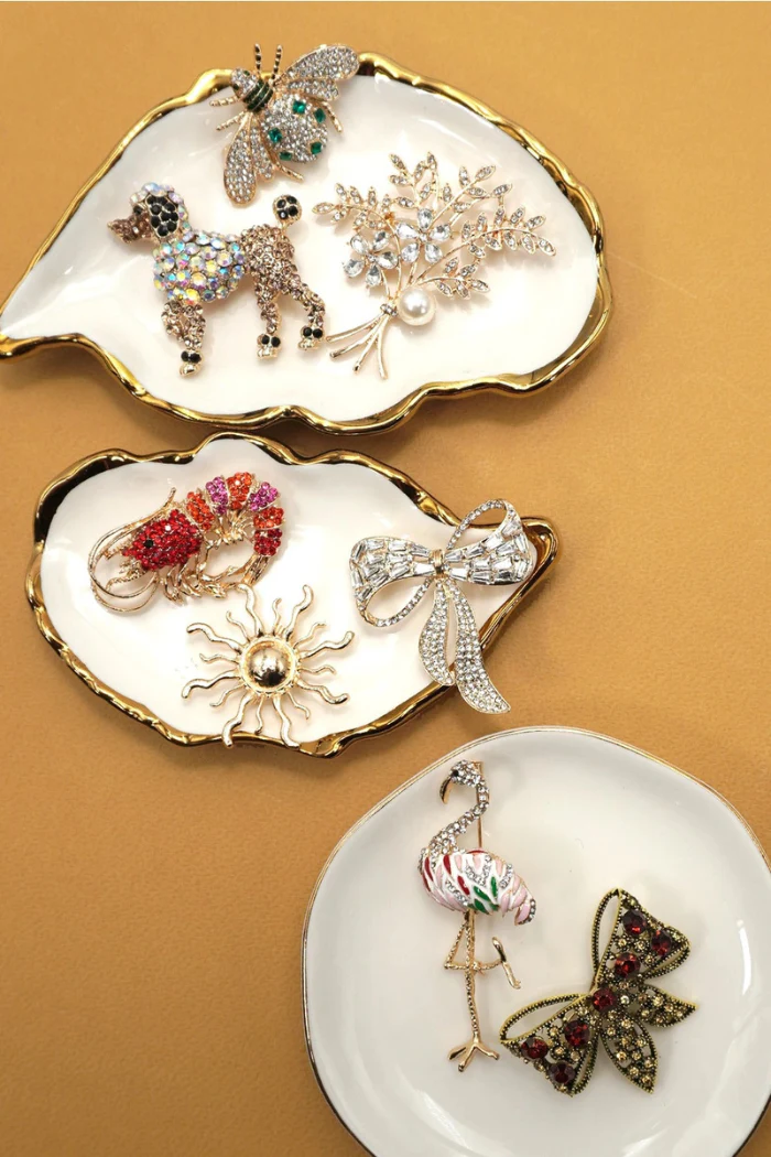 Vintage Brooches Pins | Crystal Bow Rhinestone - Image 4
