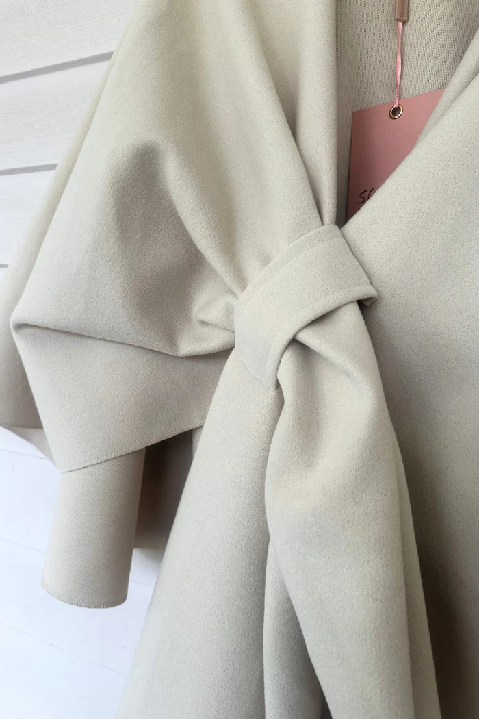 Viola Cape - Image 2